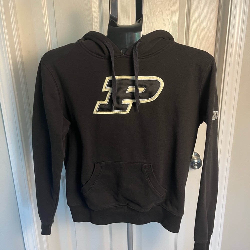 Colosseum Women's Black and Cream Hoodie